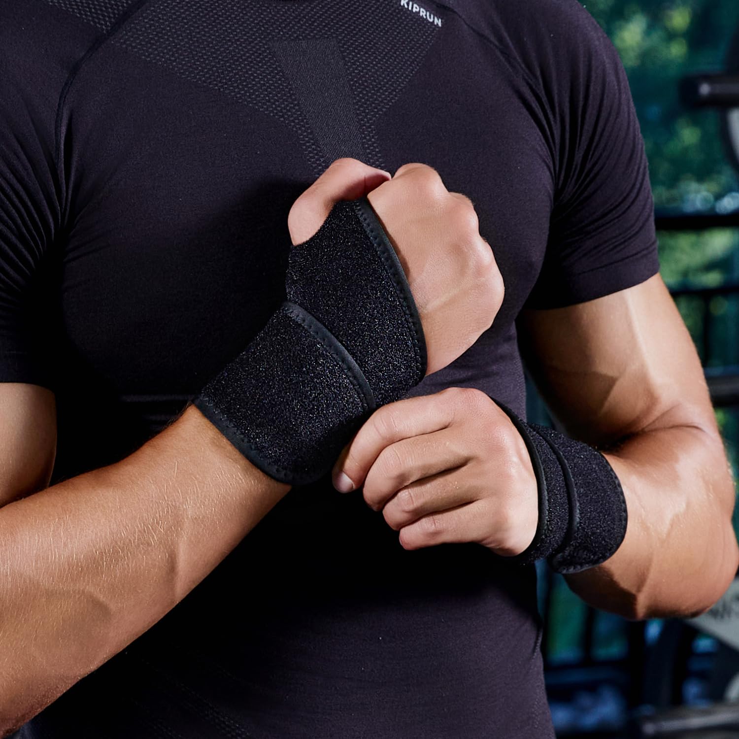 Wrist Support Brace/Carpal Tunnel/Hand Support, Adjustable for Arthritis and Tendinitis, Joint Pain Relief