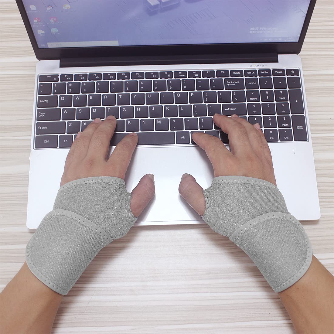Wrist Support Brace/Carpal Tunnel/Hand Support, Adjustable for Arthritis and Tendinitis, Joint Pain Relief